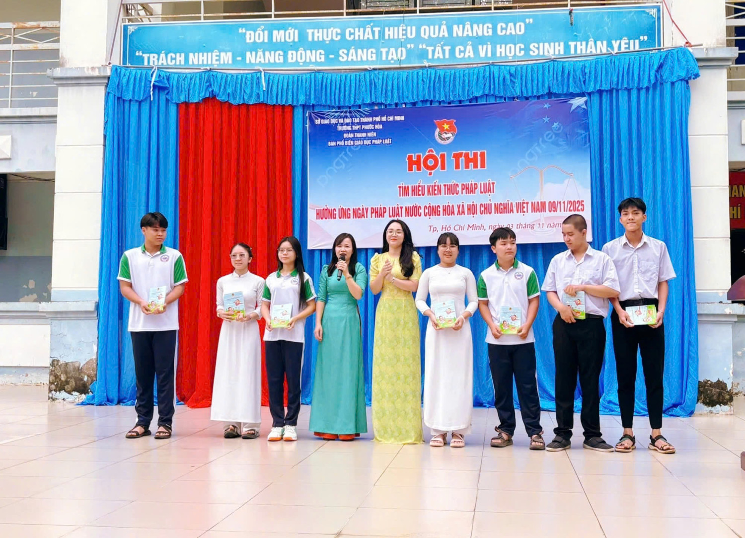 BTC trao giải cho các tập thể cá nhân đạt giải